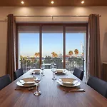 Gem Beachfront With Amazing Bay And Sea Views