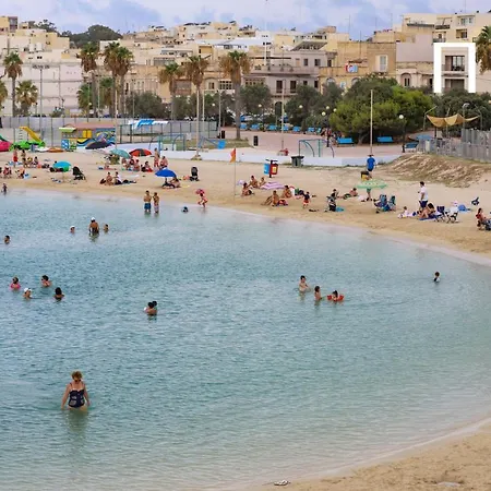 شقة Gem Beachfront With Amazing Bay And Sea Views Birżebbuġa