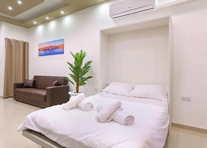 Apartment Gem Beachfront With Amazing Bay And Sea Views *