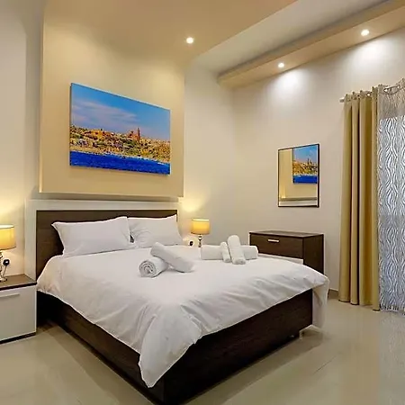 Apartment Gem Beachfront With Amazing Bay And Sea Views Birzebbuga