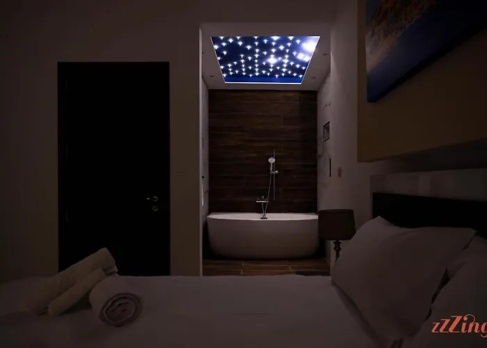 Gem Beachfront With Amazing Bay And Sea Views *